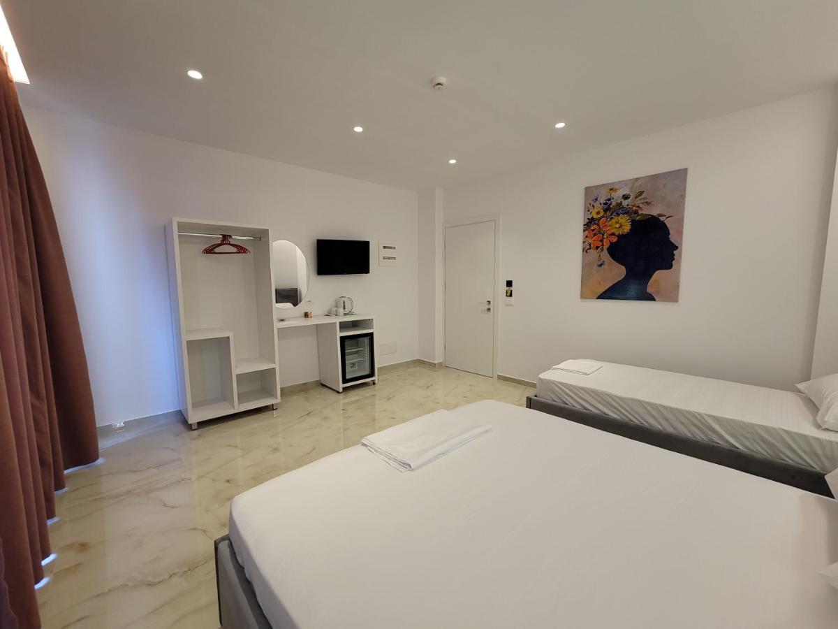 Fenix Hotel Ksamil Eksteriør billede