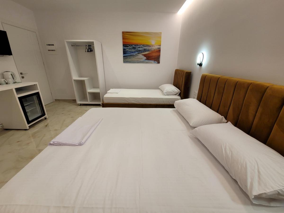 Fenix Hotel Ksamil Eksteriør billede