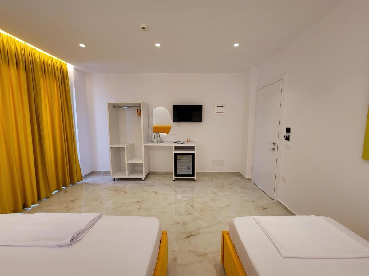 Fenix Hotel Ksamil Eksteriør billede