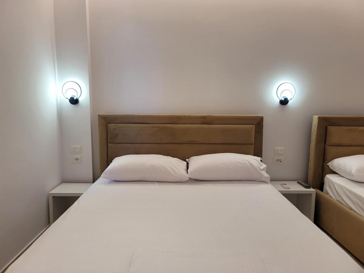 Fenix Hotel Ksamil Eksteriør billede