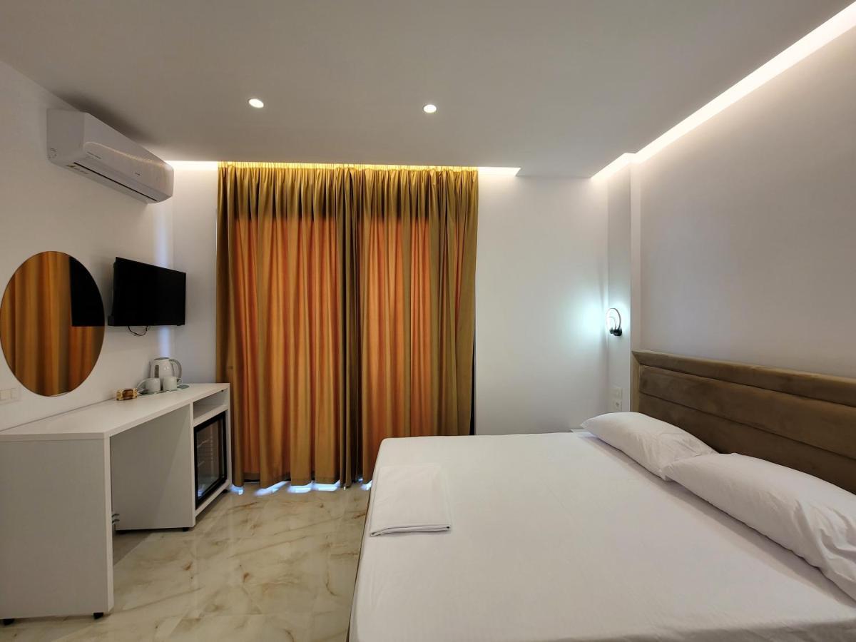 Fenix Hotel Ksamil Eksteriør billede