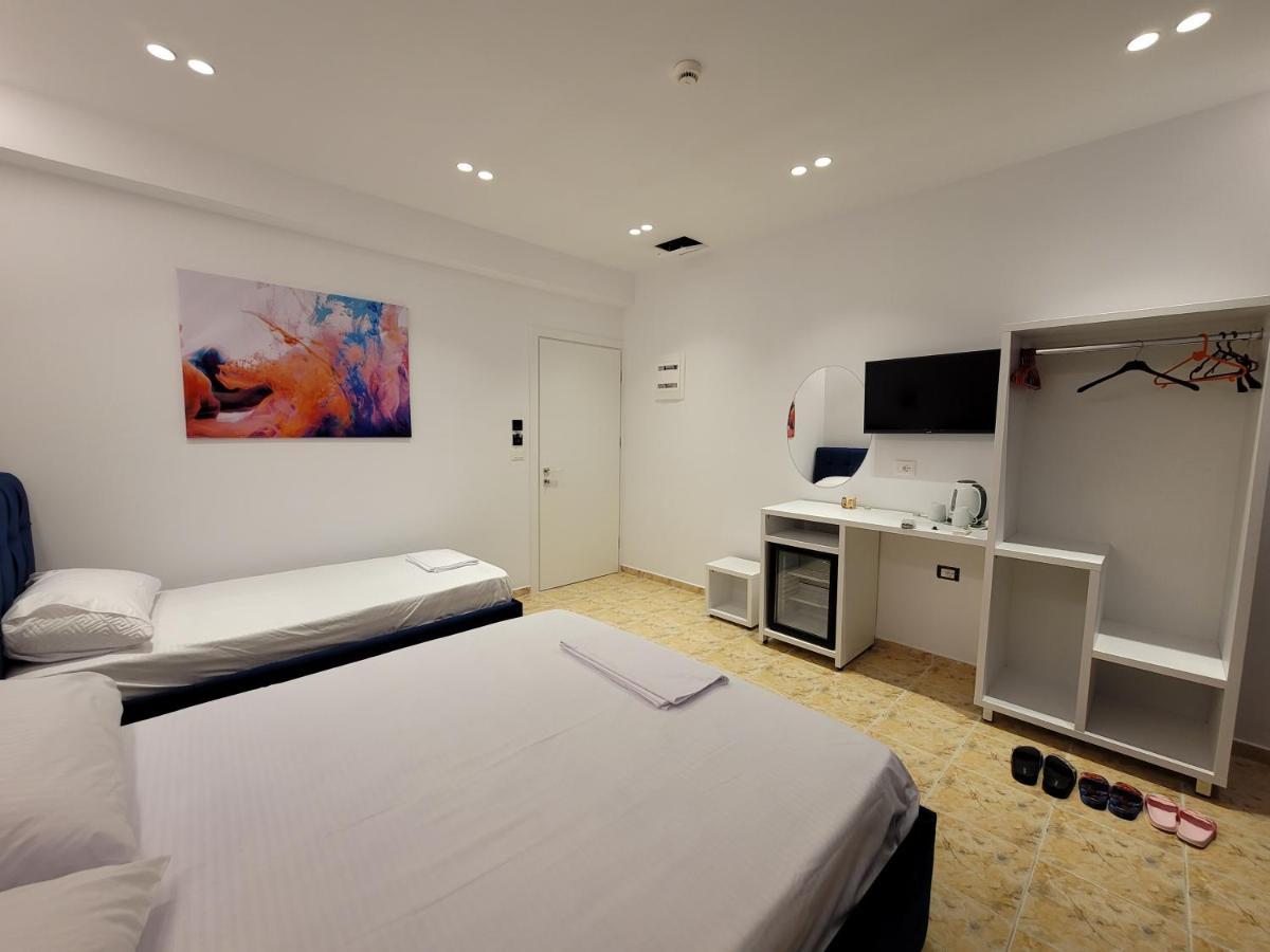 Fenix Hotel Ksamil Eksteriør billede