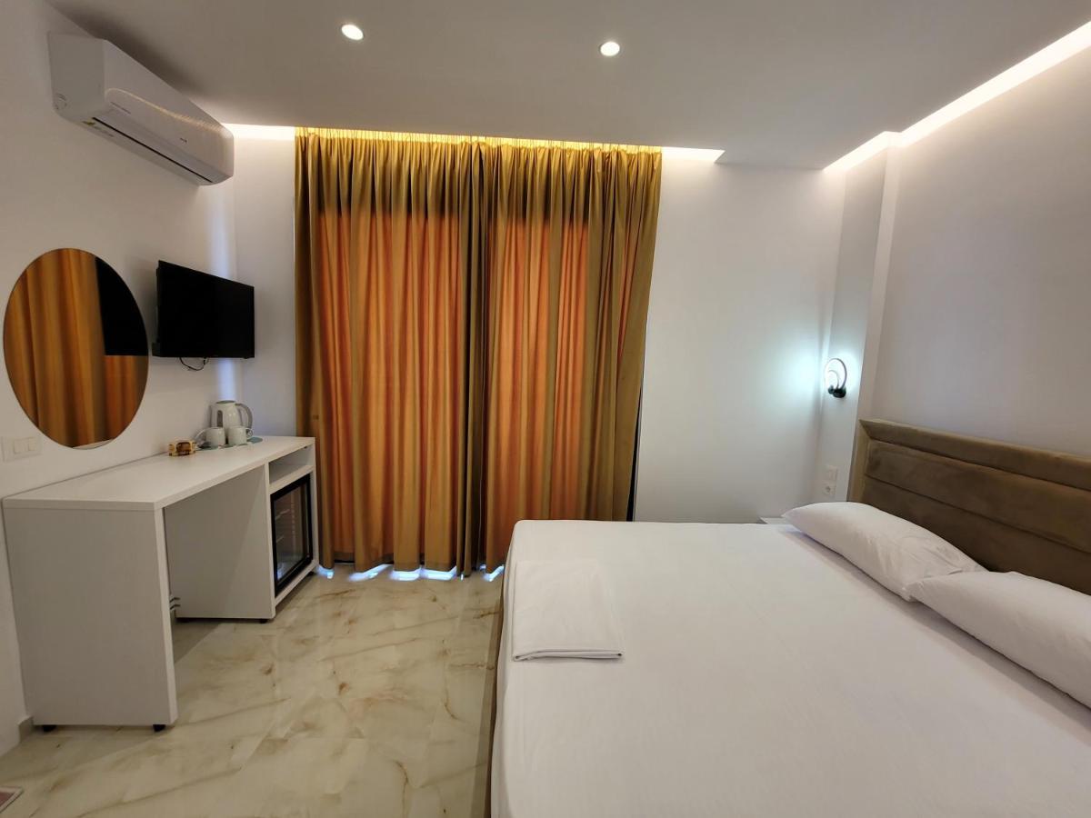 Fenix Hotel Ksamil Eksteriør billede